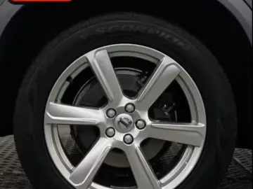 VOLVO XC90 B5 D AWD VOLL-LED AHK 360 INTELLI-SAFE DAB