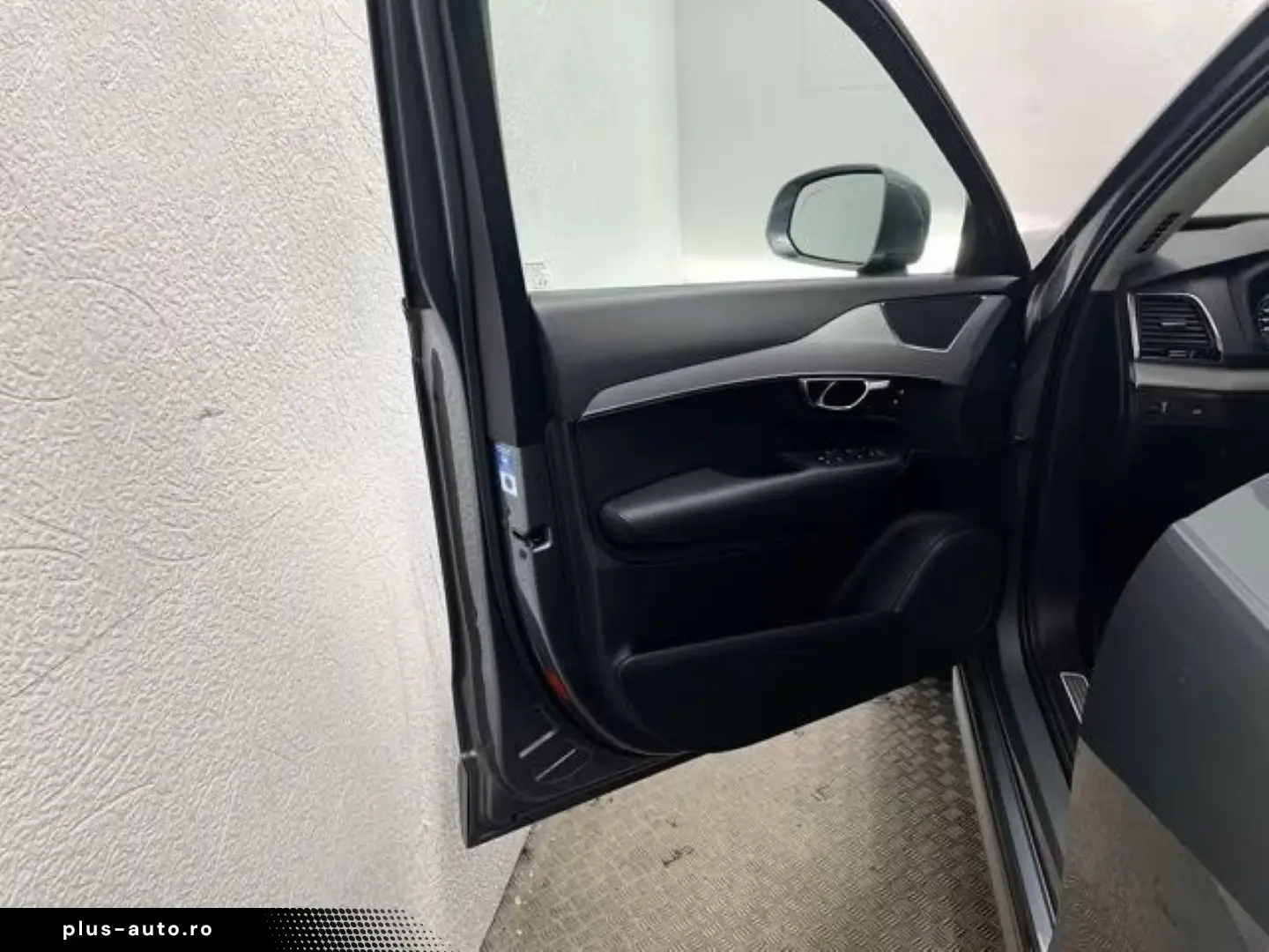 VOLVO XC90 B5 D AWD VOLL-LED AHK 360 INTELLI-SAFE DAB