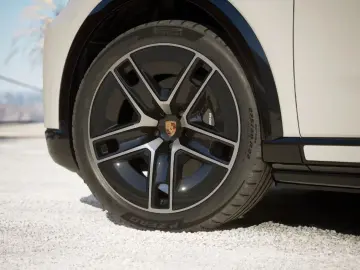 Porsche Cayenne Electric   Drive-Assist  AHK  BOSE