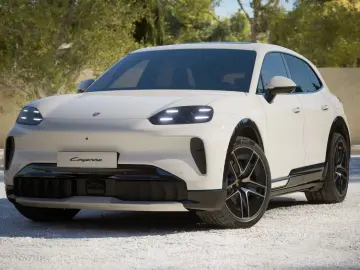 Porsche Cayenne Electric   Drive-Assist  AHK  BOSE