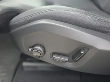 Volvo XC60 T8 AWD Plug In 390 CP Aut 8tr