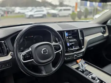 Volvo XC60 T8 AWD Plug In 390 CP Aut 8tr