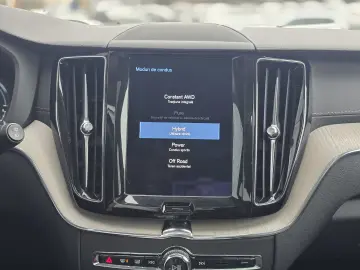 Volvo XC60 T8 AWD Plug In 390 CP Aut 8tr