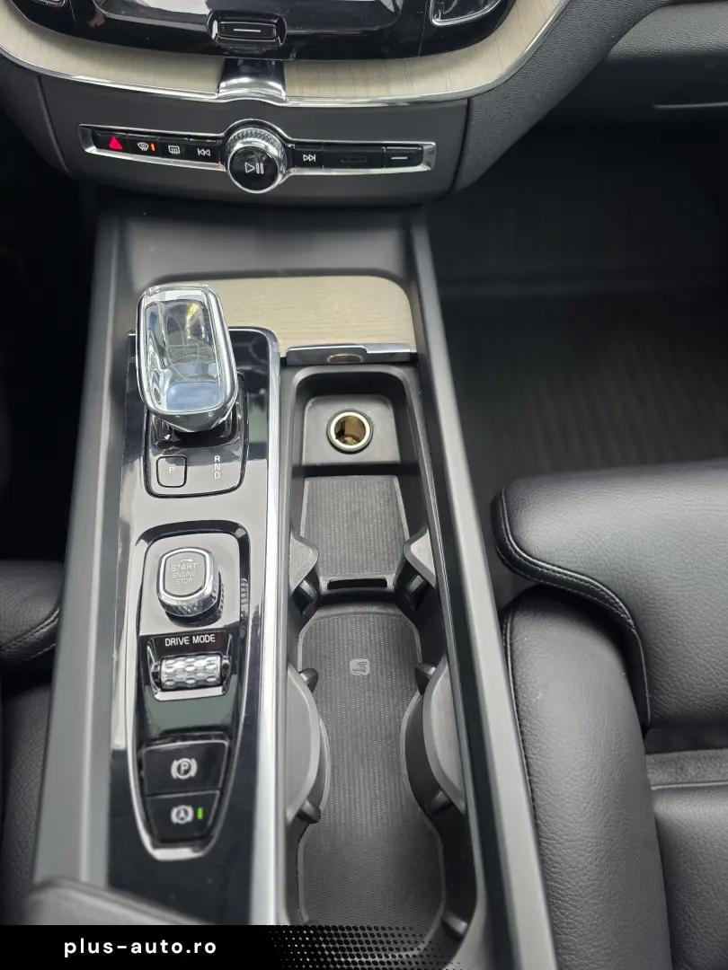 Volvo XC60 T8 AWD Plug In 390 CP Aut 8tr