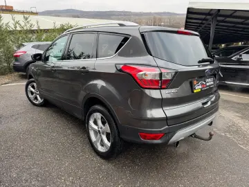 Ford Kuga Benzina 1.5 2018 Manuala