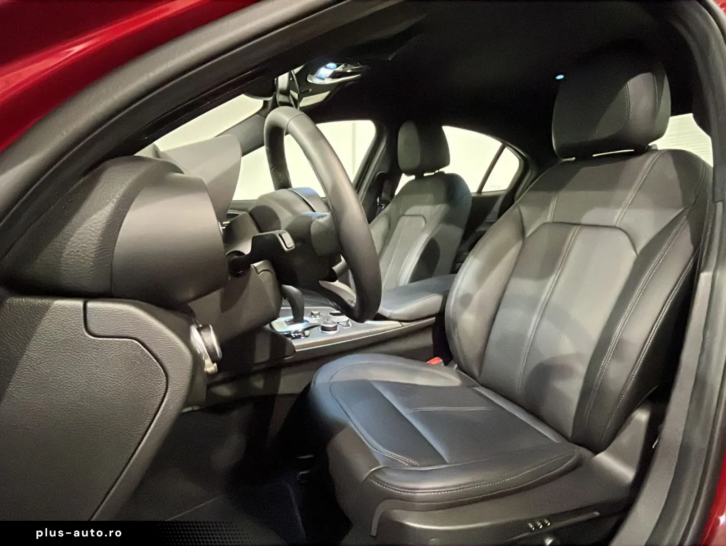 ALFA ROMEO Giulia 2.0 Ti Q4   MATRIX   18    LEDER