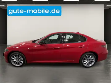 ALFA ROMEO Giulia 2.0 Ti Q4   MATRIX   18    LEDER