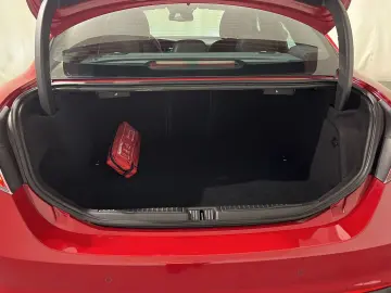 ALFA ROMEO Giulia 2.0 Ti Q4   MATRIX   18    LEDER