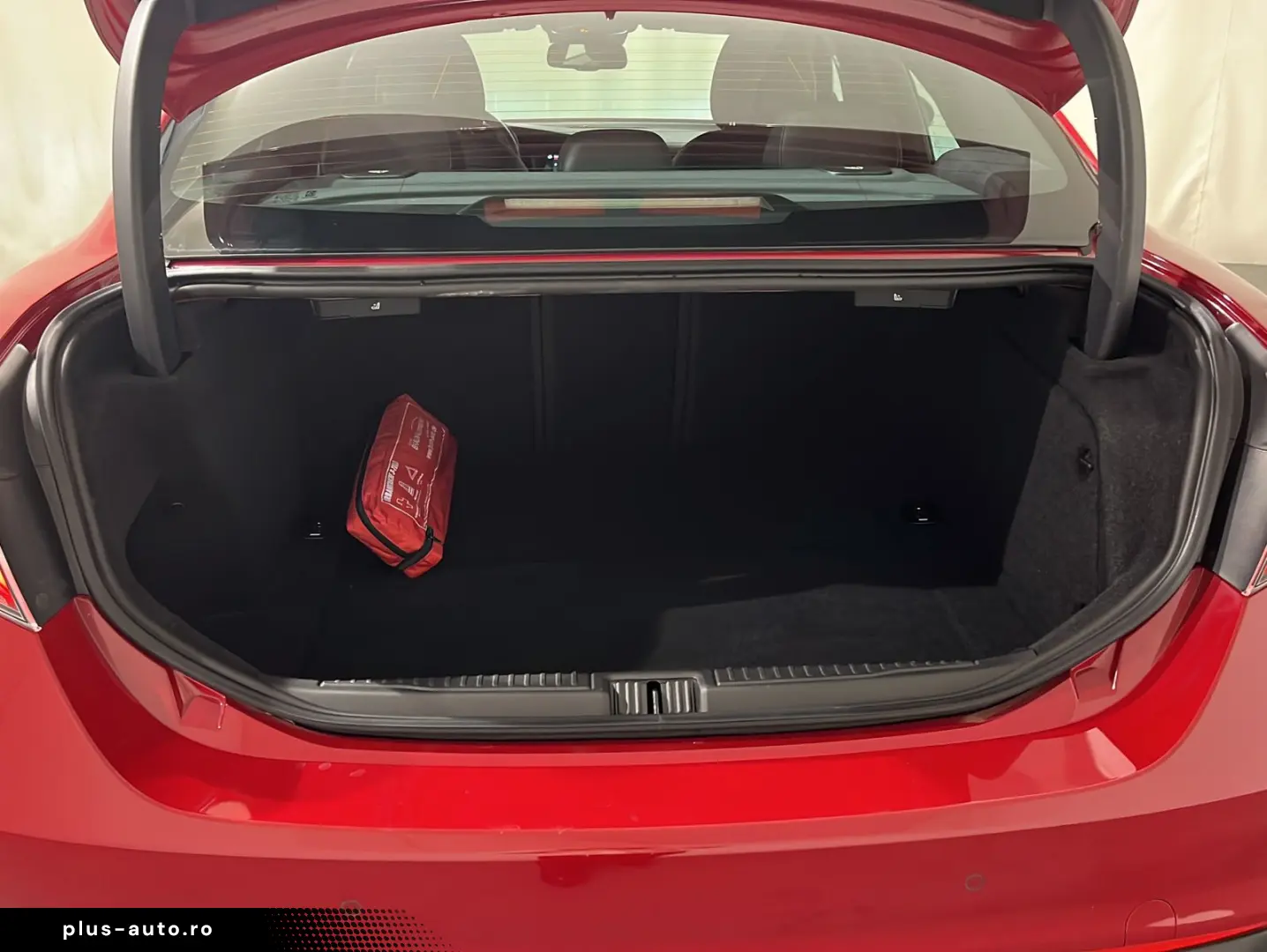 ALFA ROMEO Giulia 2.0 Ti Q4   MATRIX   18    LEDER