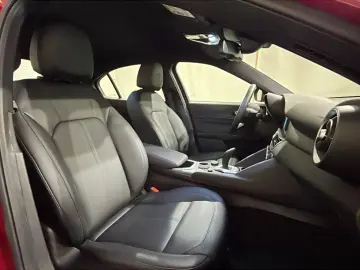 ALFA ROMEO Giulia 2.0 Ti Q4   MATRIX   18    LEDER