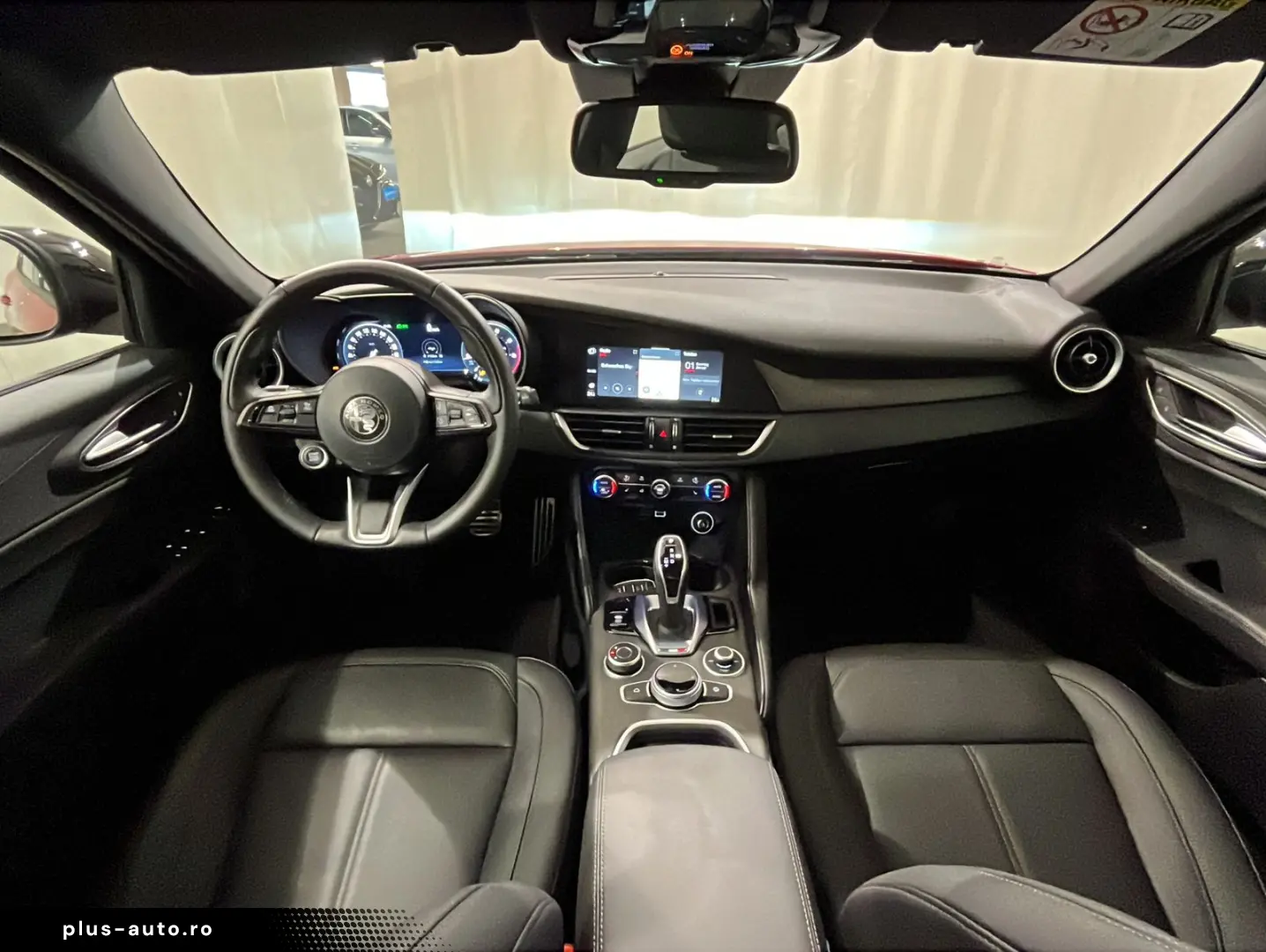 ALFA ROMEO Giulia 2.0 Ti Q4   MATRIX   18    LEDER