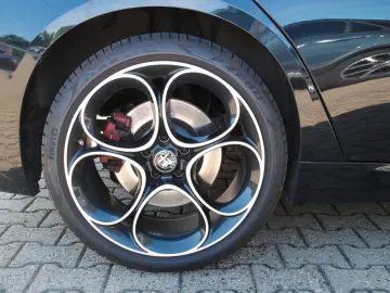 ALFA ROMEO Giulia Veloce MY23  Assistenz Premium  NP 66.390