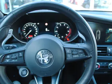 ALFA ROMEO Giulia Veloce MY23  Assistenz Premium  NP 66.390