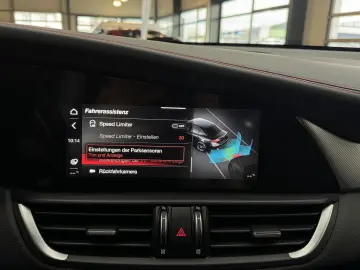 ALFA ROMEO Giulia 2.0 Competizione Q4 Turbo Panoramadach