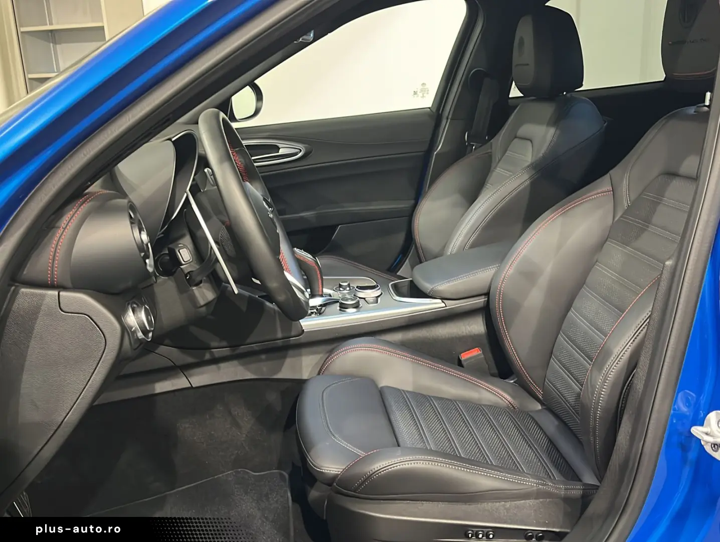 ALFA ROMEO Giulia 2.0 Competizione Q4   MATRIX   19  LM