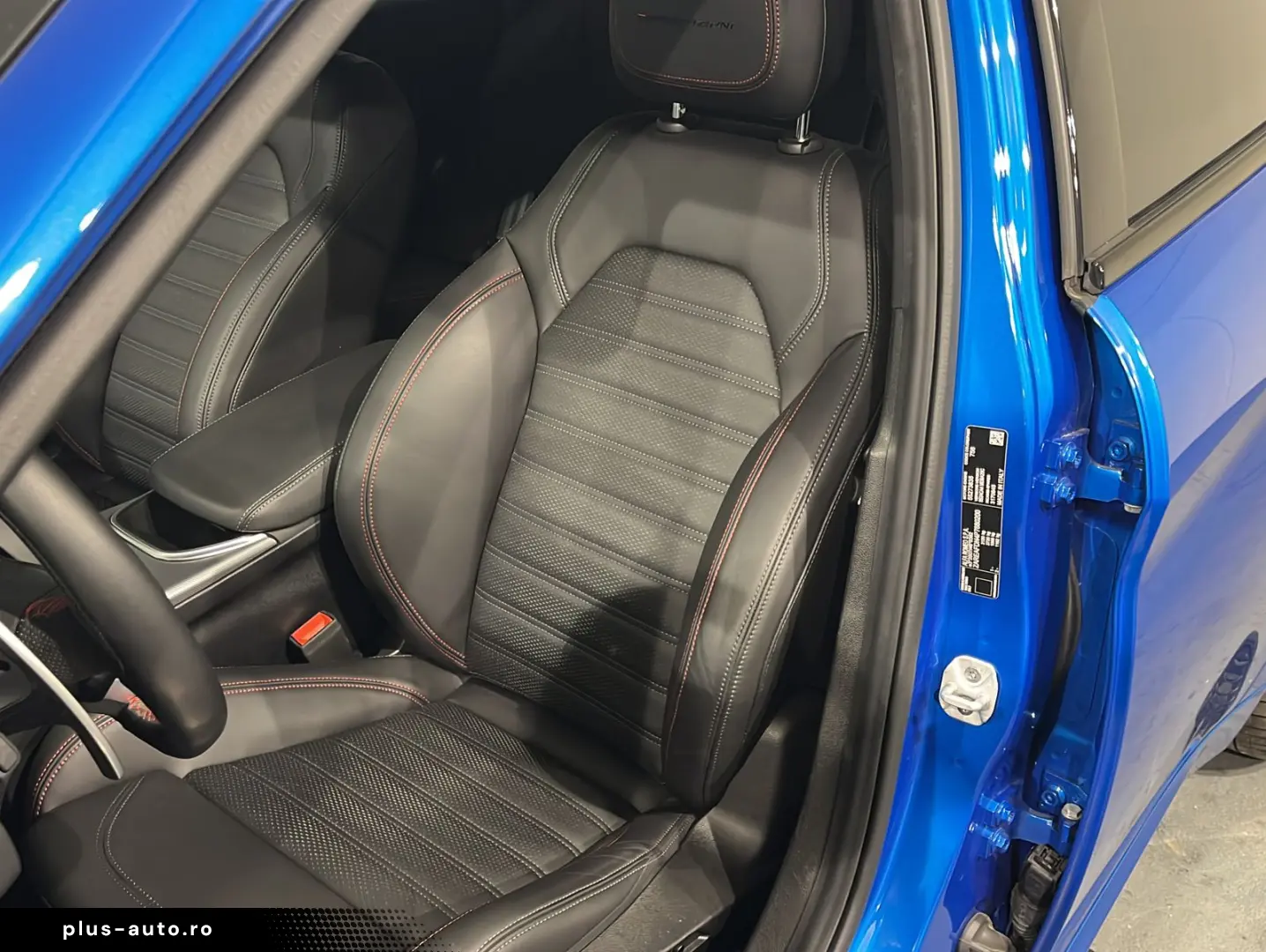 ALFA ROMEO Giulia 2.0 Competizione Q4   MATRIX   19  LM