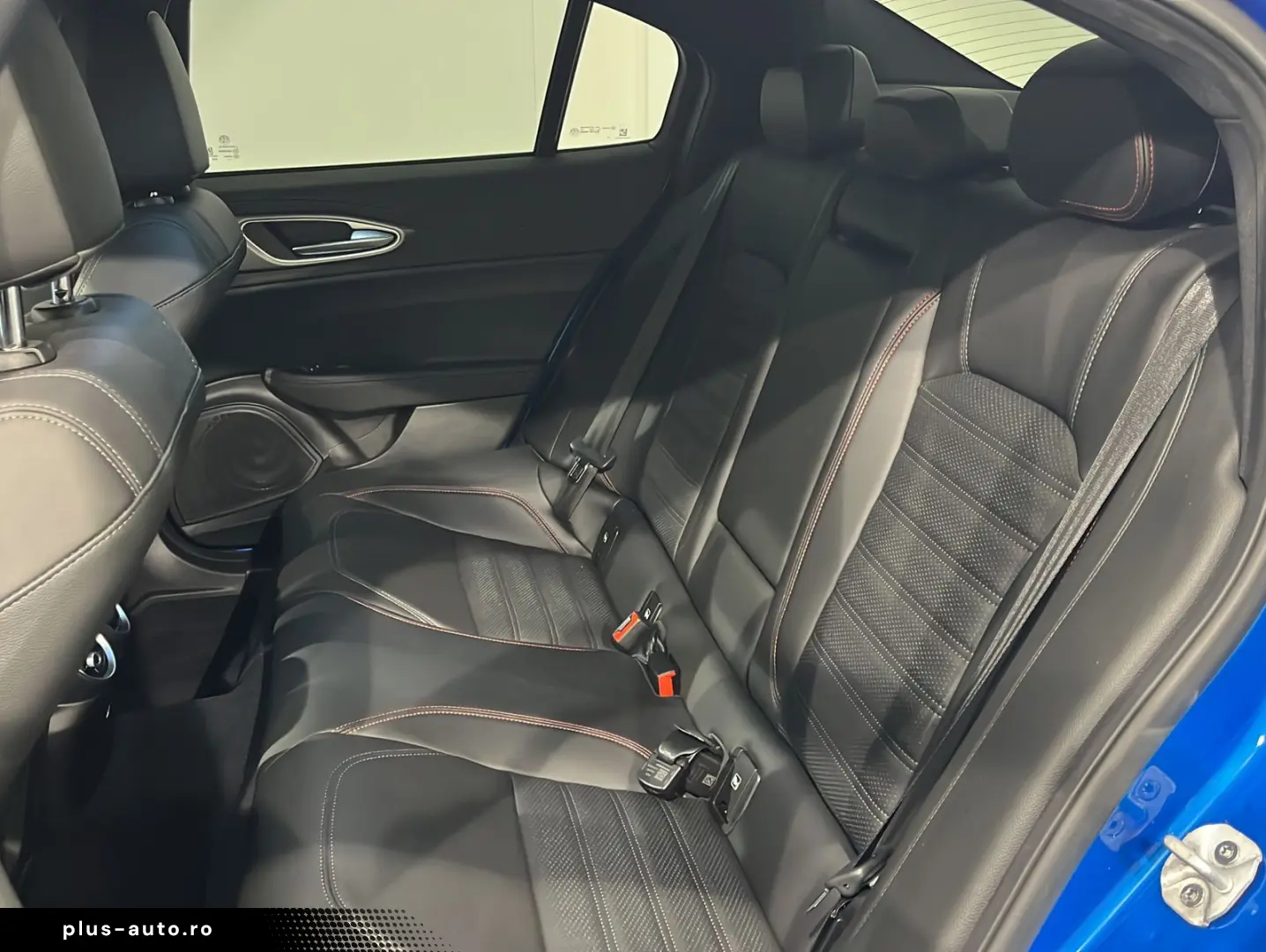 ALFA ROMEO Giulia 2.0 Competizione Q4   MATRIX   19  LM