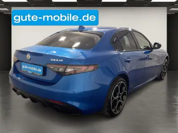 ALFA ROMEO Giulia 2.0 Competizione Q4   MATRIX   19  LM