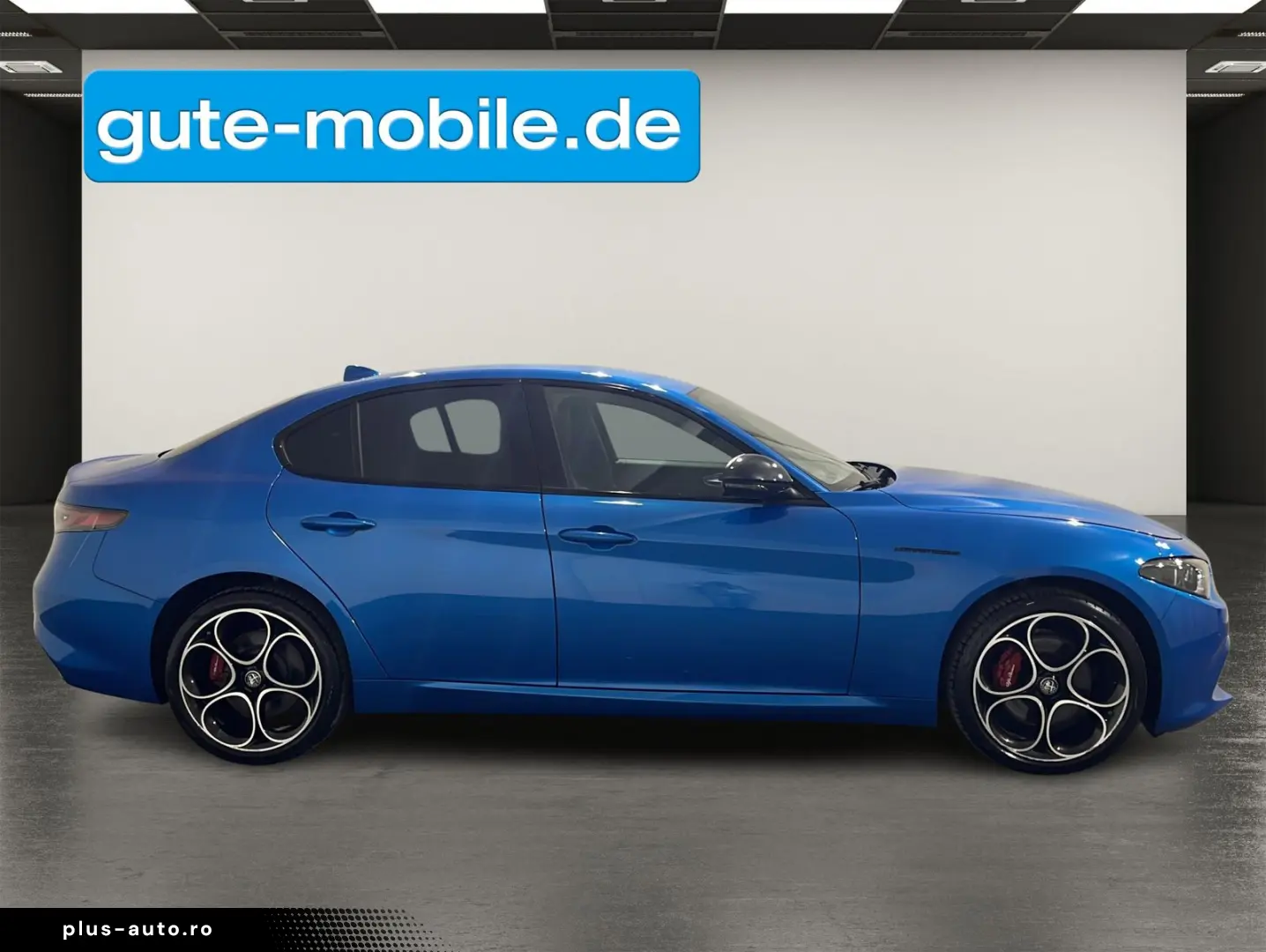 ALFA ROMEO Giulia 2.0 Competizione Q4   MATRIX   19  LM