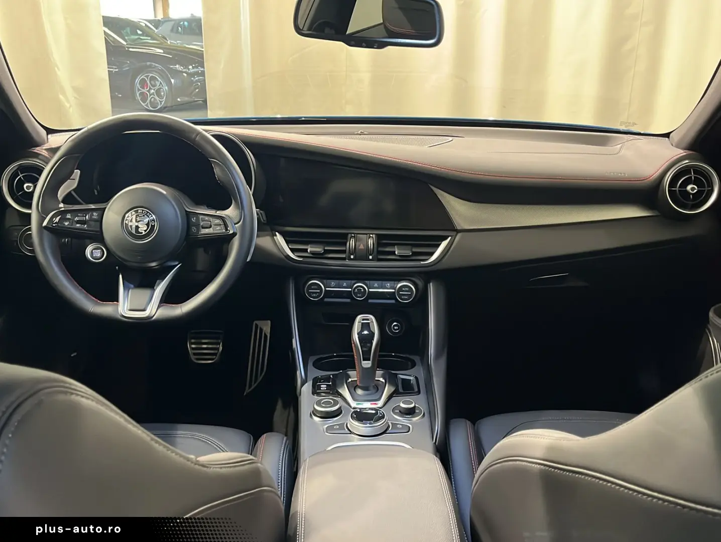 ALFA ROMEO Giulia 2.0 Competizione Q4   MATRIX   19  LM