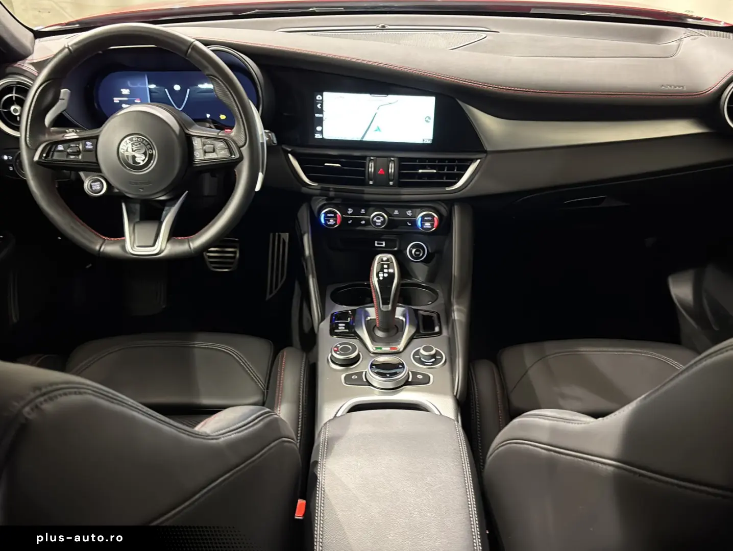 ALFA ROMEO Giulia 2.0 Competizione Q4   MATRIX   19  LM