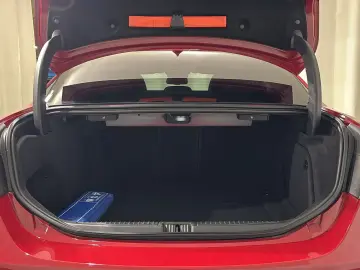 ALFA ROMEO Giulia 2.0 Competizione Q4   MATRIX   19  LM