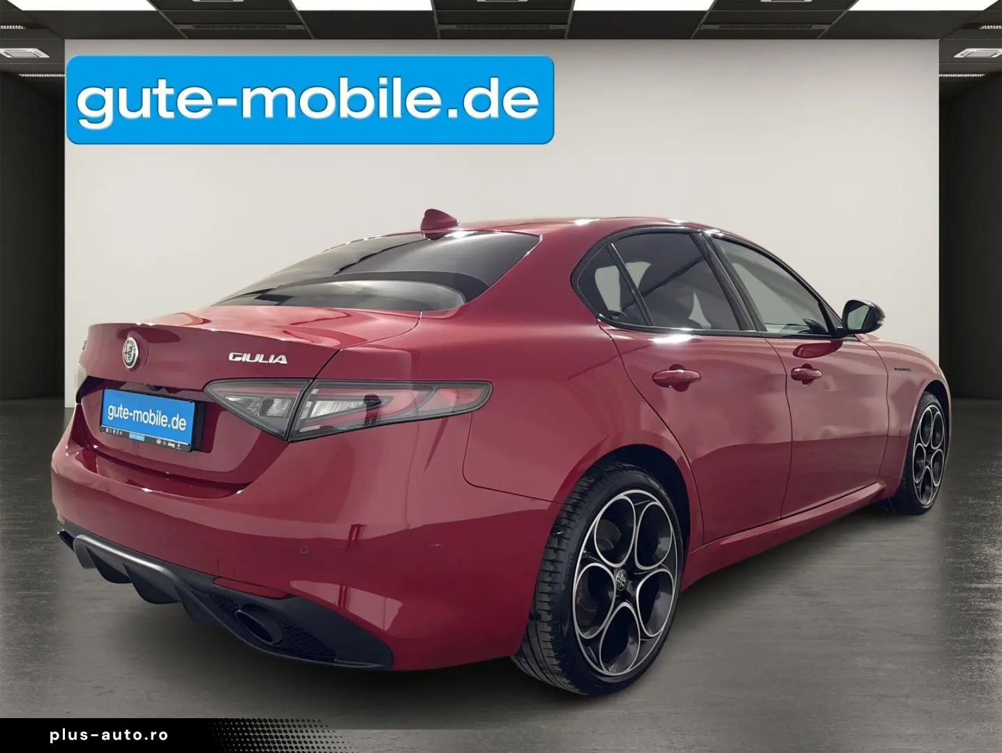 ALFA ROMEO Giulia 2.0 Competizione Q4   MATRIX   19  LM