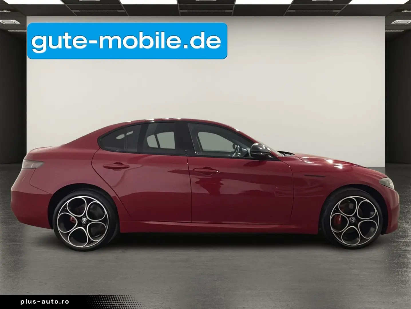 ALFA ROMEO Giulia 2.0 Competizione Q4   MATRIX   19  LM
