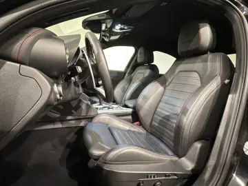 ALFA ROMEO Giulia 2.0 Competizione Q4   MATRIX   19  LM