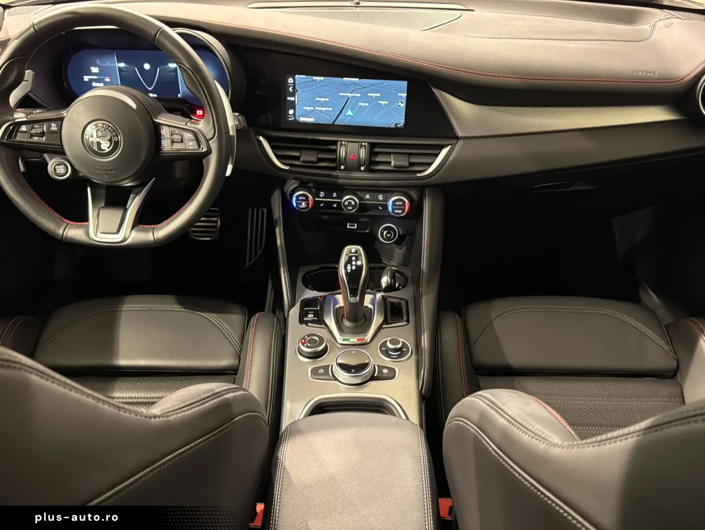 ALFA ROMEO Giulia 2.0 Competizione Q4   MATRIX   19  LM