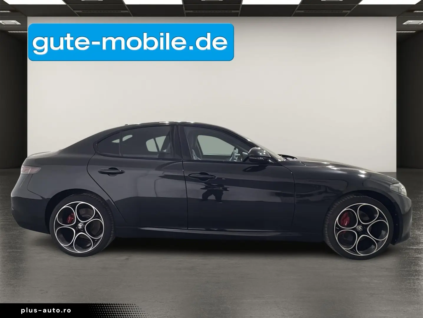 ALFA ROMEO Giulia 2.0 Competizione Q4   MATRIX   19  LM