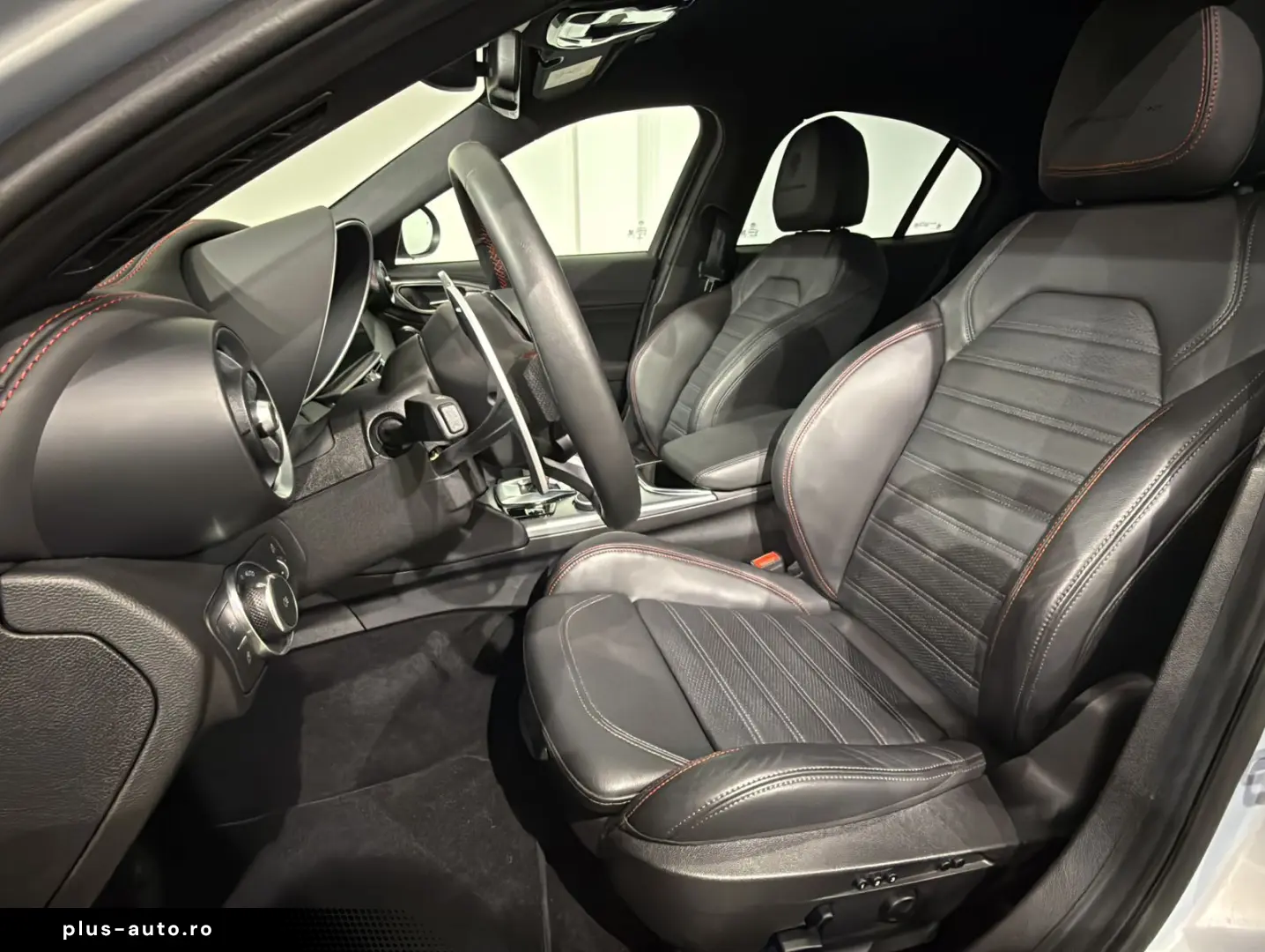 ALFA ROMEO Giulia 2.0 Competizione Q4  MATRIX   19  LM