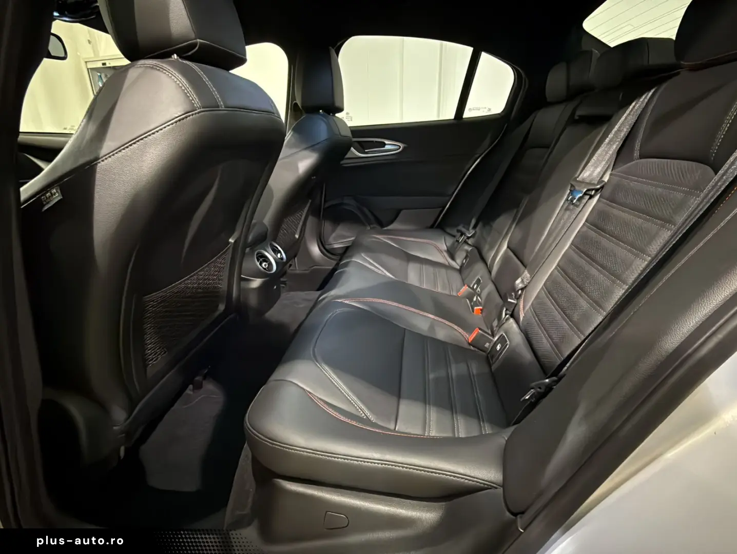 ALFA ROMEO Giulia 2.0 Competizione Q4  MATRIX   19  LM