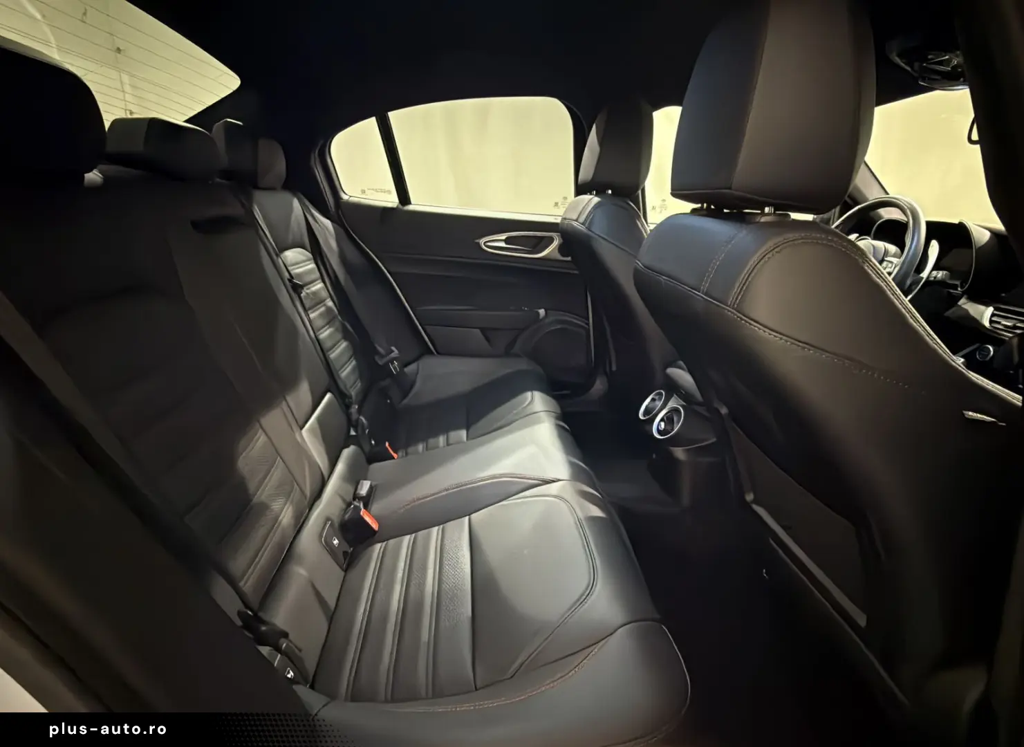 ALFA ROMEO Giulia 2.0 Competizione Q4  MATRIX   19  LM