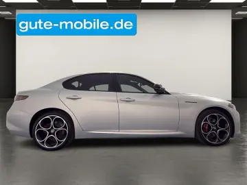 ALFA ROMEO Giulia 2.0 Competizione Q4  MATRIX   19  LM