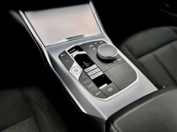 BMW 320d Touring LCI