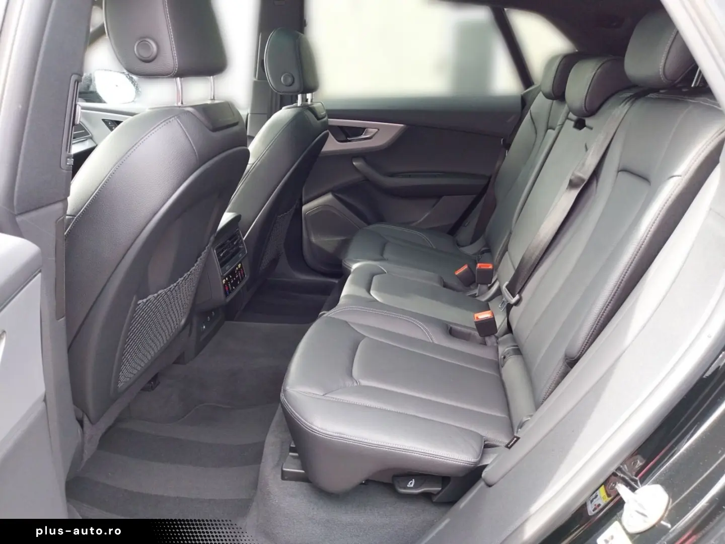 AUDI Q8 s line HUD PANO AHK MATRIX 20LM LEDER RFK 5J