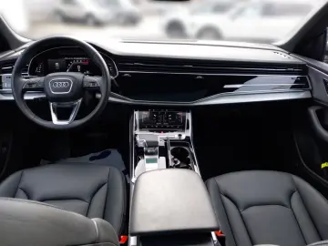 AUDI Q8 s line HUD PANO AHK MATRIX 20LM LEDER RFK 5J