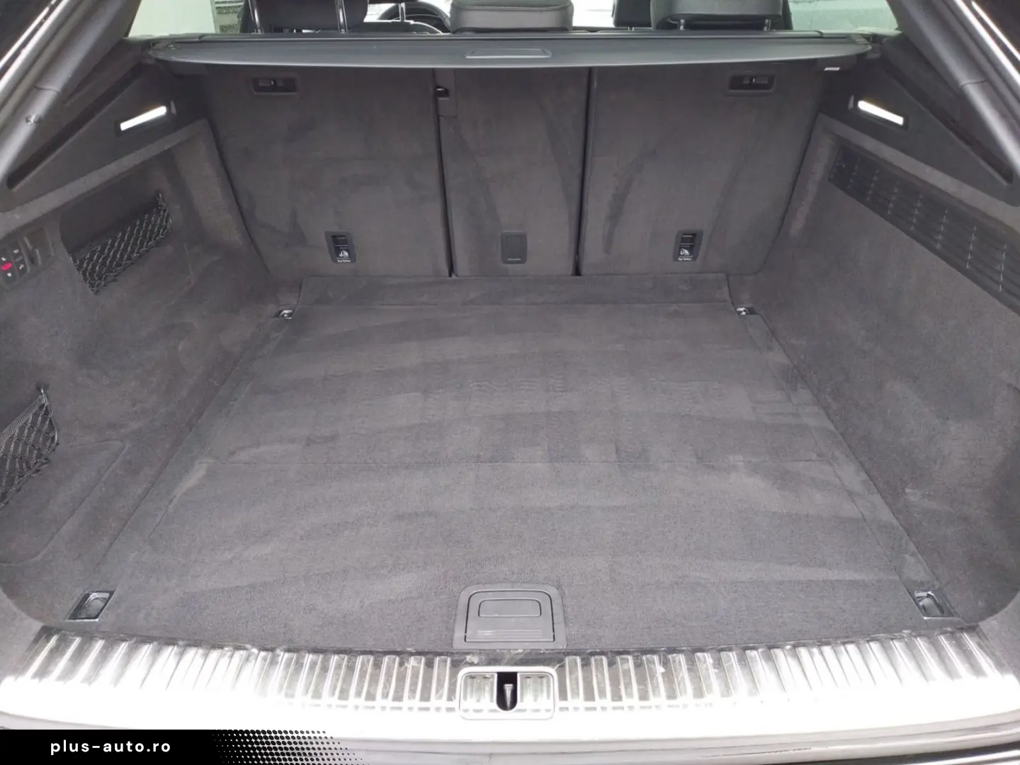 AUDI Q8 s line HUD PANO AHK MATRIX 20LM LEDER RFK 5J