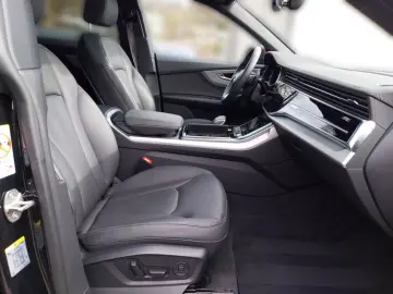 AUDI Q8 s line HUD PANO AHK MATRIX 20LM LEDER RFK 5J