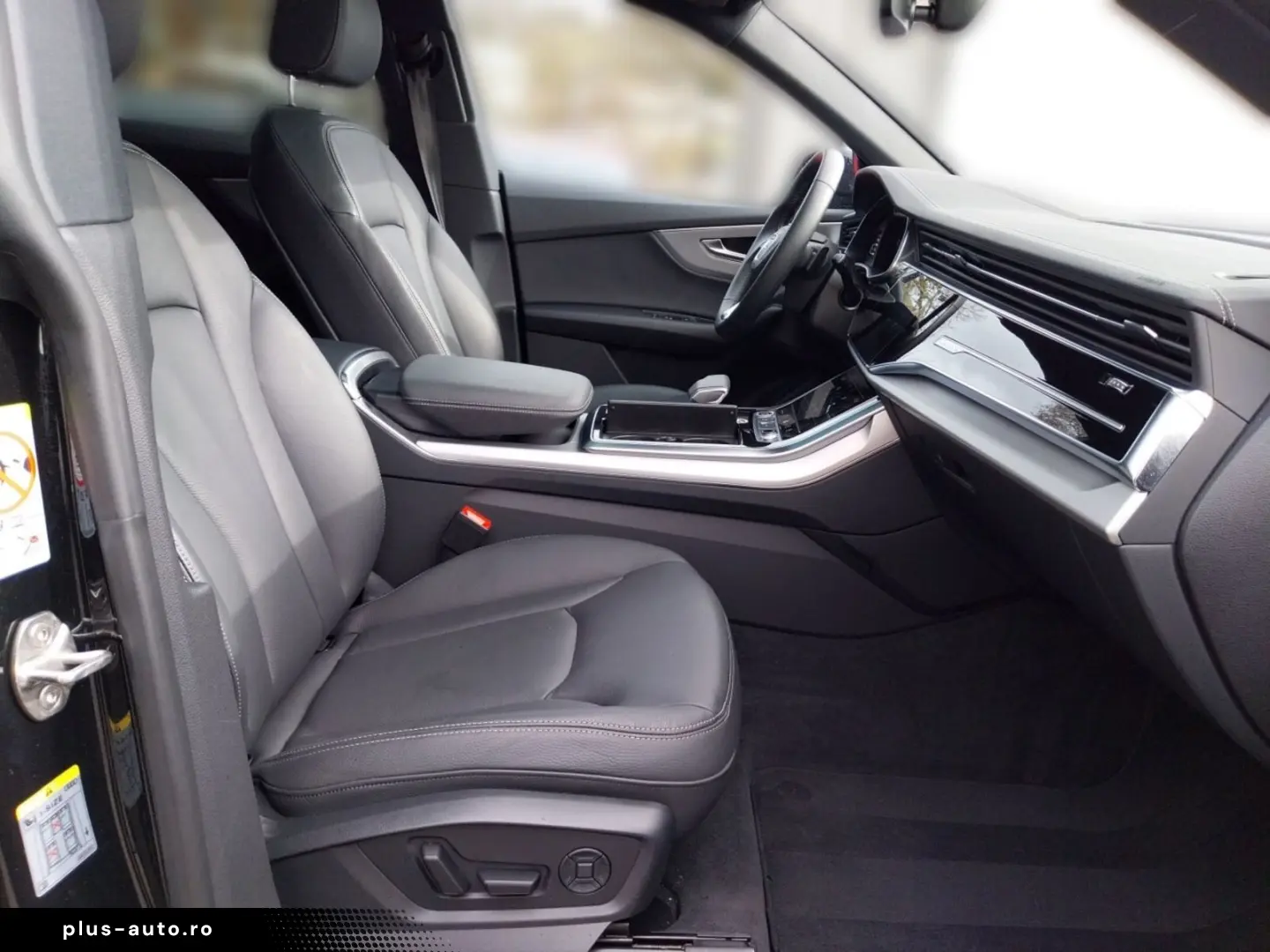 AUDI Q8 s line HUD PANO AHK MATRIX 20LM LEDER RFK 5J