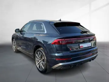 AUDI Q8 SUV 55 TFSI quattro tiptronic SLine AHZV Pano