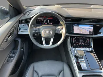 AUDI Q8 SUV 55 TFSI quattro tiptronic SLine AHZV Pano