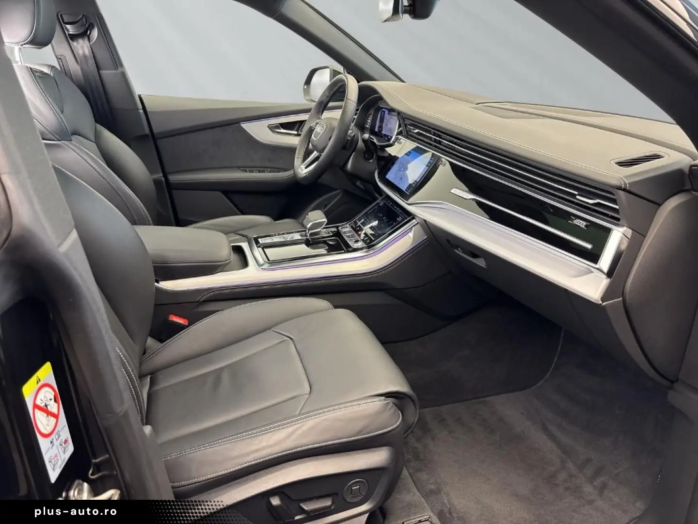 AUDI Q8 SUV 55 TFSI quattro 250(340) kW(PS) tiptronic