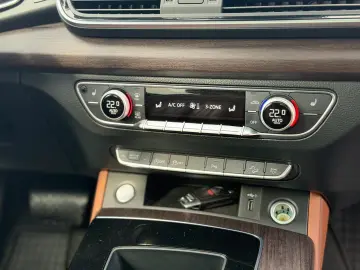 AUDI Q5 PREMIUM PLUS 45 TFSI S LINE QUATTRO