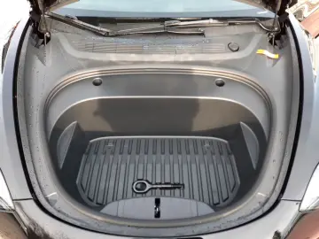 Tesla Model 3 Dual Motor Long Range ACC Auto-Pilot LED