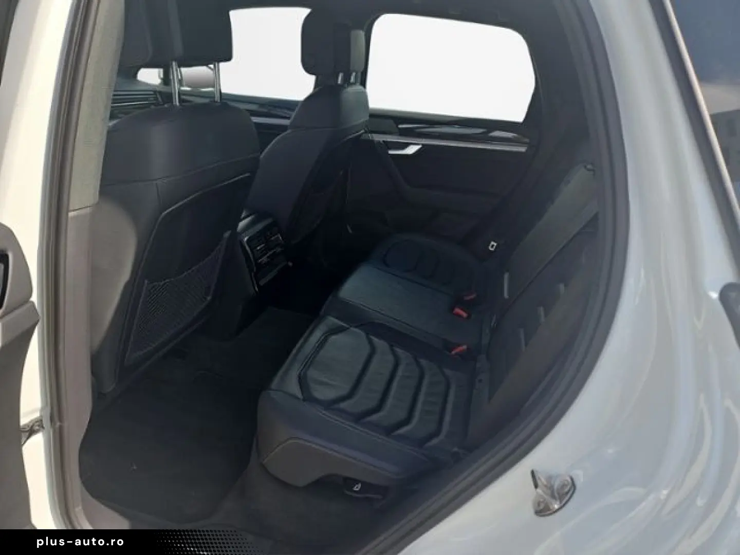 VW Touareg 3.0 V6 TDI R-Line 4Motion