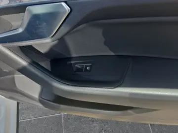 VW Touareg 3.0 V6 TDI R-Line 4Motion