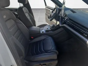 VW Touareg 3.0 V6 TDI R-Line 4Motion