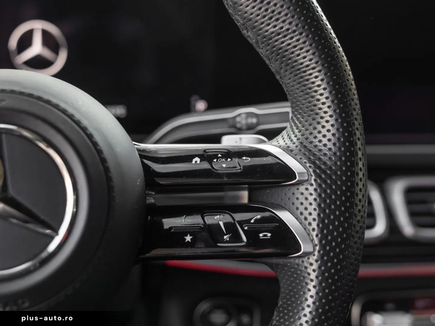 MERCEDES-BENZ GLE 450D BURMESTER Fahrassi Paket Plus Pano